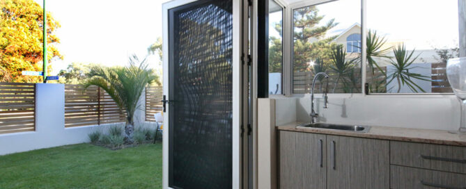 Brisbane’s Top Security Screens: Certified Protection Backed By 5-Star Reviews 7