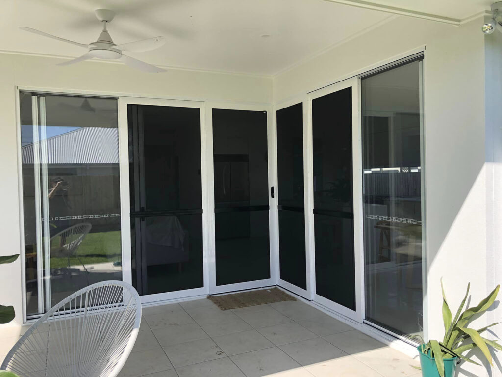 Corner Stacker Doors Securelux