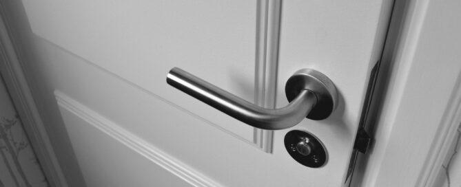 5 Home Security Mistakes That Could Cost You Thousands 7 Door